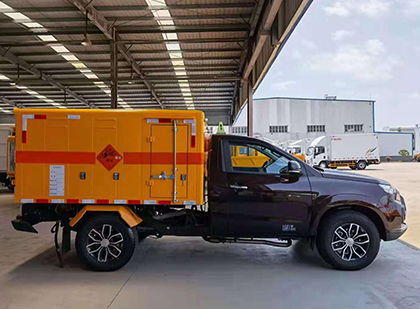 金湖爆破器材运输车